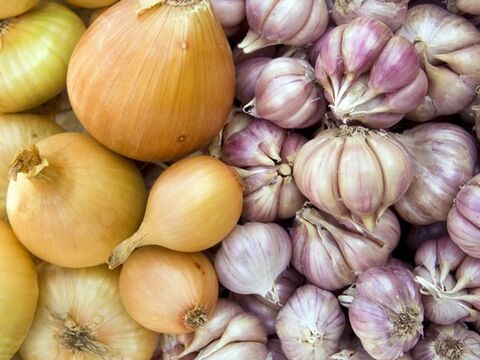 Ajo y cebolla remedios caseros para el tratamiento de la infestación por helmintos